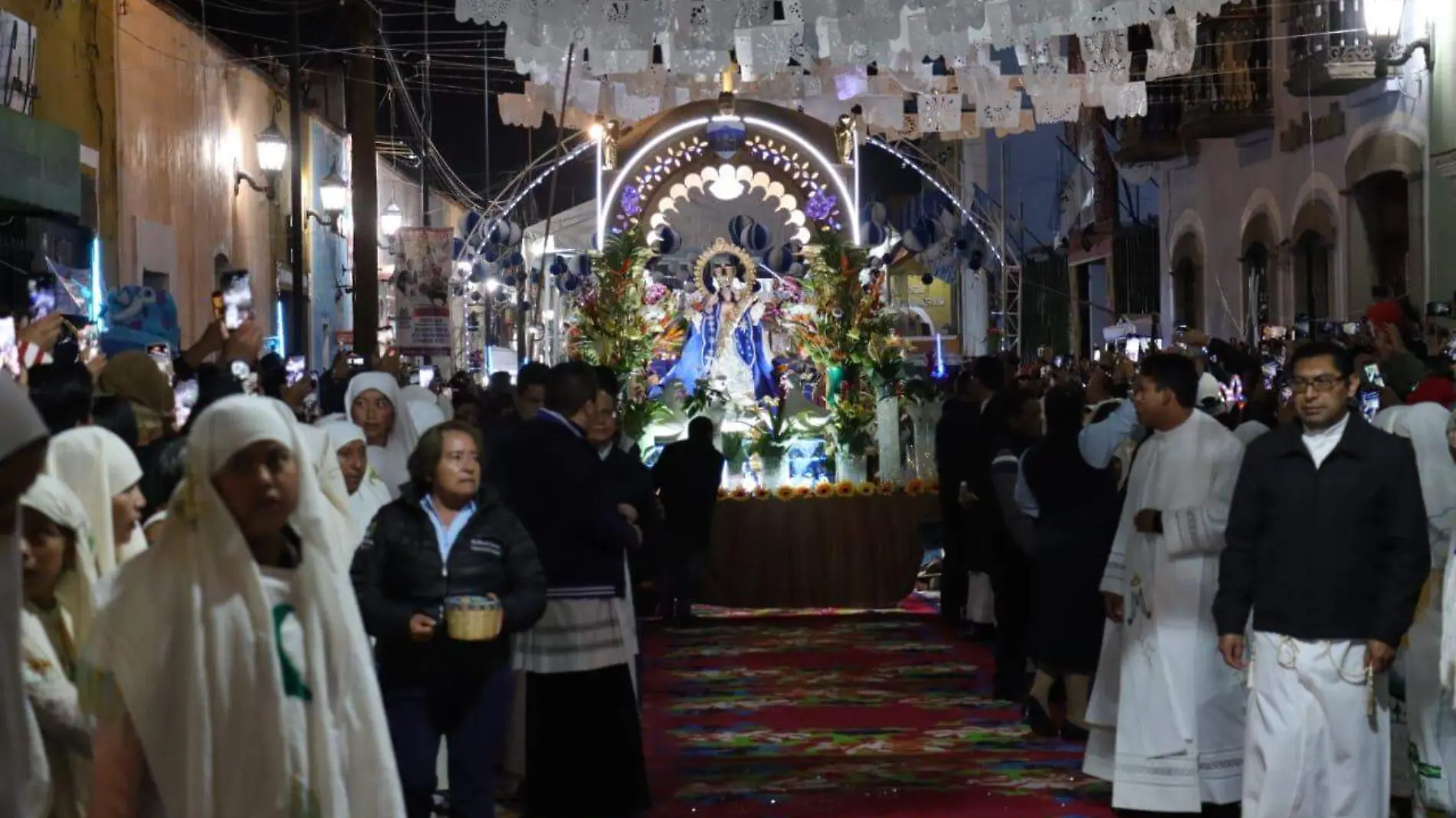 Procesión Noche que nadie duerme